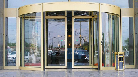 张掖旋转门：通行快外观美，成商业建筑独特的风景线！